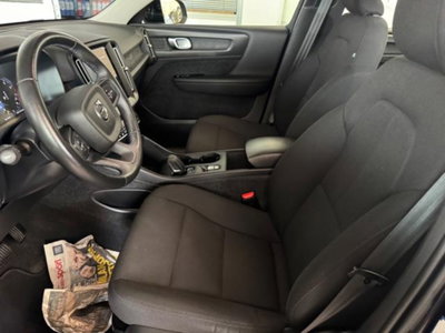 Volvo XC40 T2 automatico Core (13)