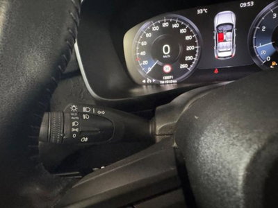 Volvo XC40 T2 automatico Core (15)