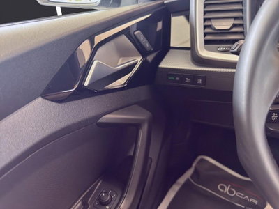 Audi A1 allstreet allstreet 30 TFSI S tronic Identity Contrast (12)