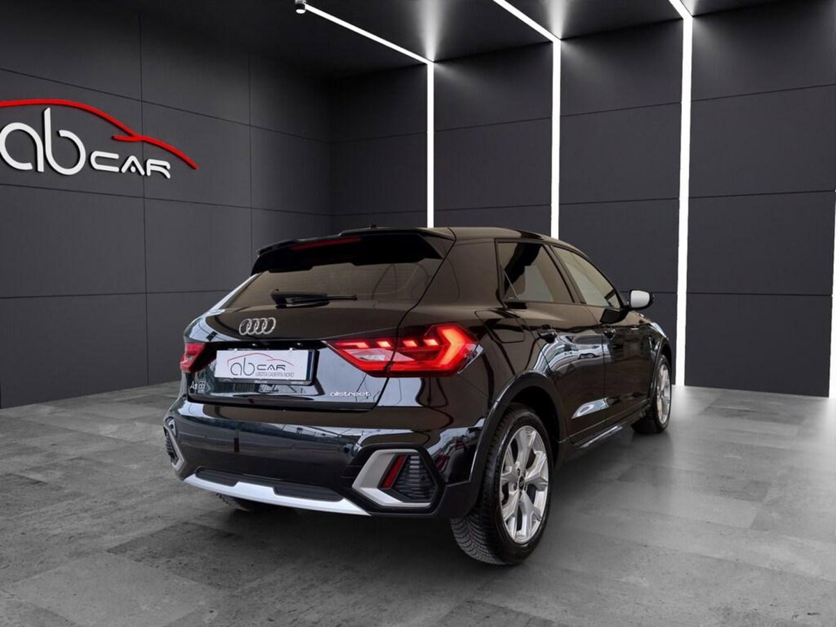 Audi A1 allstreet allstreet 30 TFSI S tronic Identity Contrast (6)