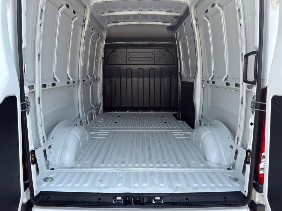 Iveco Daily Furgone 35 S12 V H2 3520 (14)