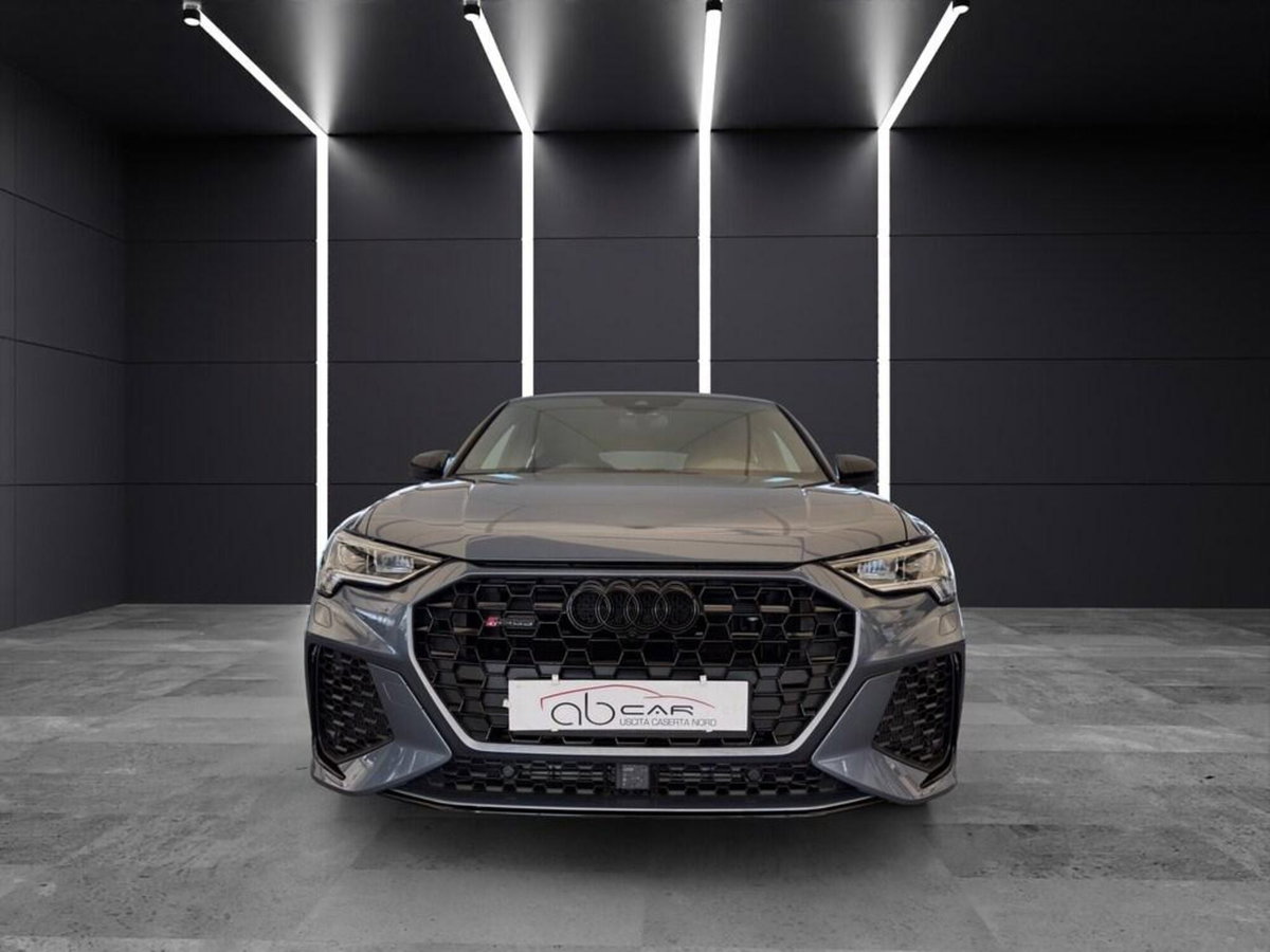 Audi RS Q3 2.5 quattro s-tronic (2)