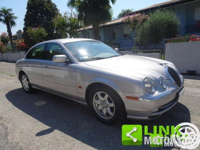 Jaguar S-Type 3.0 V6 Executive (7)