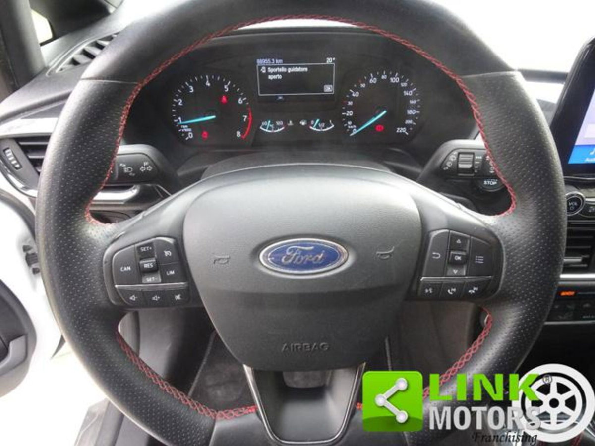 Ford Fiesta 1.1 85 CV 5 porte ST-Line (12)