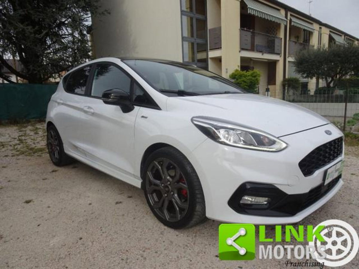 Ford Fiesta 1.1 85 CV 5 porte ST-Line (13)