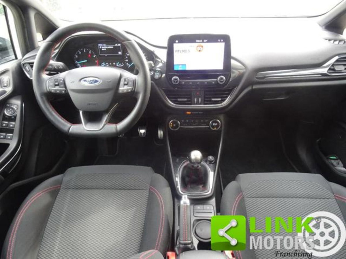 Ford Fiesta 1.1 85 CV 5 porte ST-Line (2)