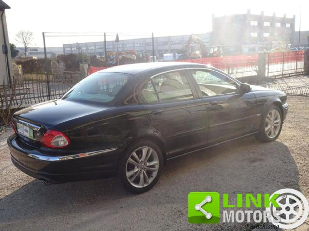 Jaguar X-Type 3.0 V6 24V cat Executive (10)