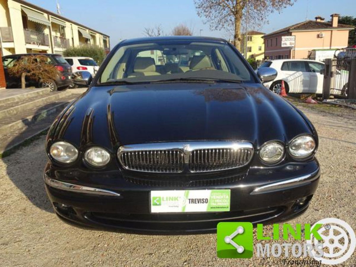 Jaguar X-Type 3.0 V6 24V cat Executive (15)