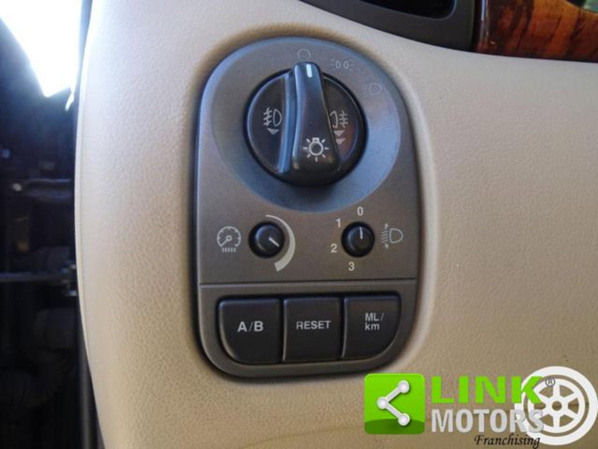 Jaguar X-Type 3.0 V6 24V cat Executive (19)