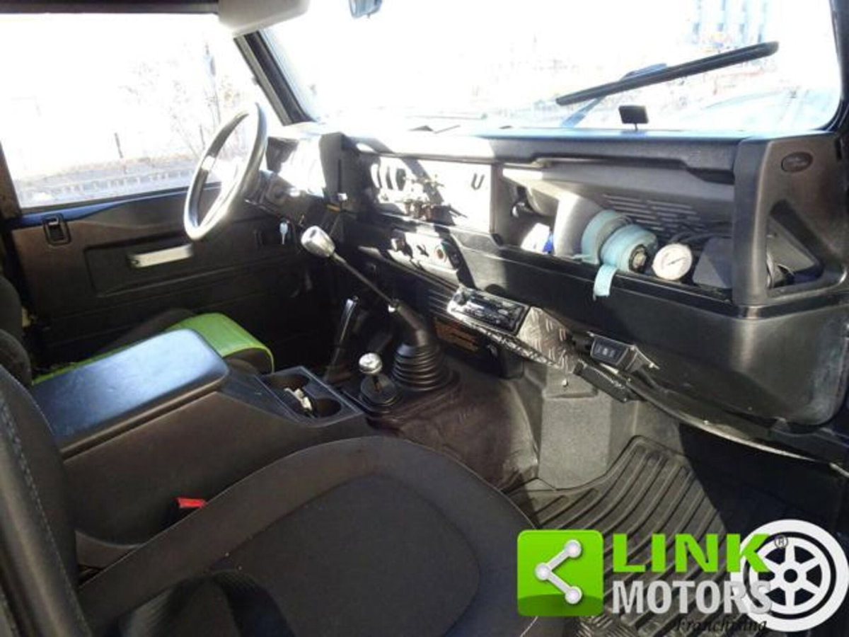Land Rover Defender 90 2.5 Td5 cat Pick Up (12)
