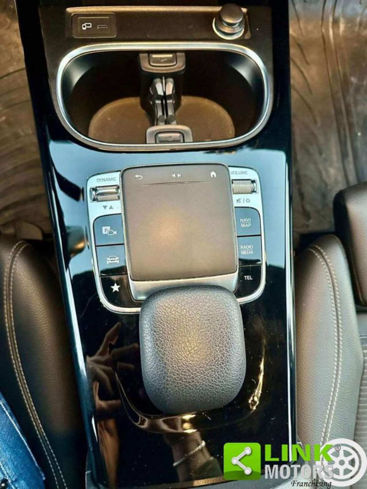 Mercedes-Benz Classe A Sedan 180 d 4p. Sport (14)