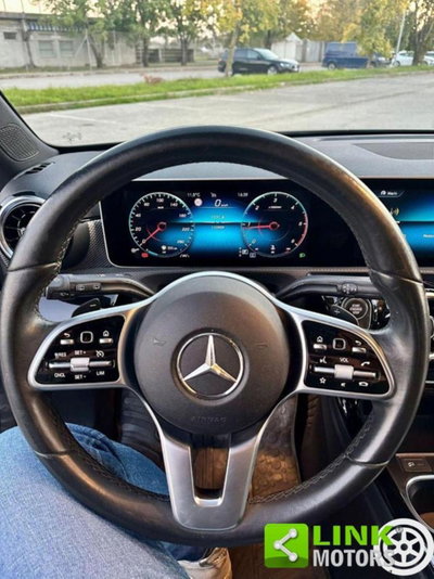 Mercedes-Benz Classe A Sedan 180 d 4p. Sport (16)