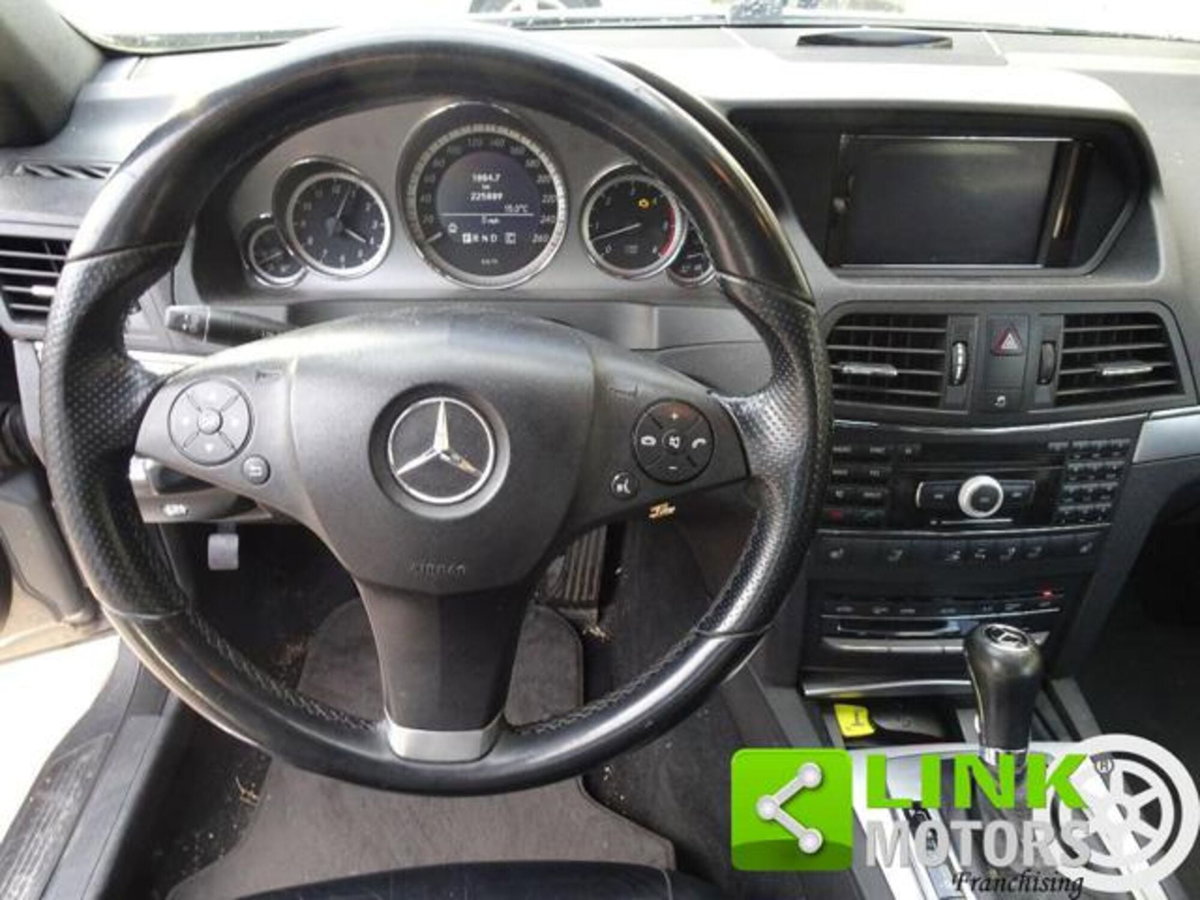 Mercedes-Benz Classe E Cabrio 350 CDI Cabrio BlueEFFICIENCY Avantgarde (15)