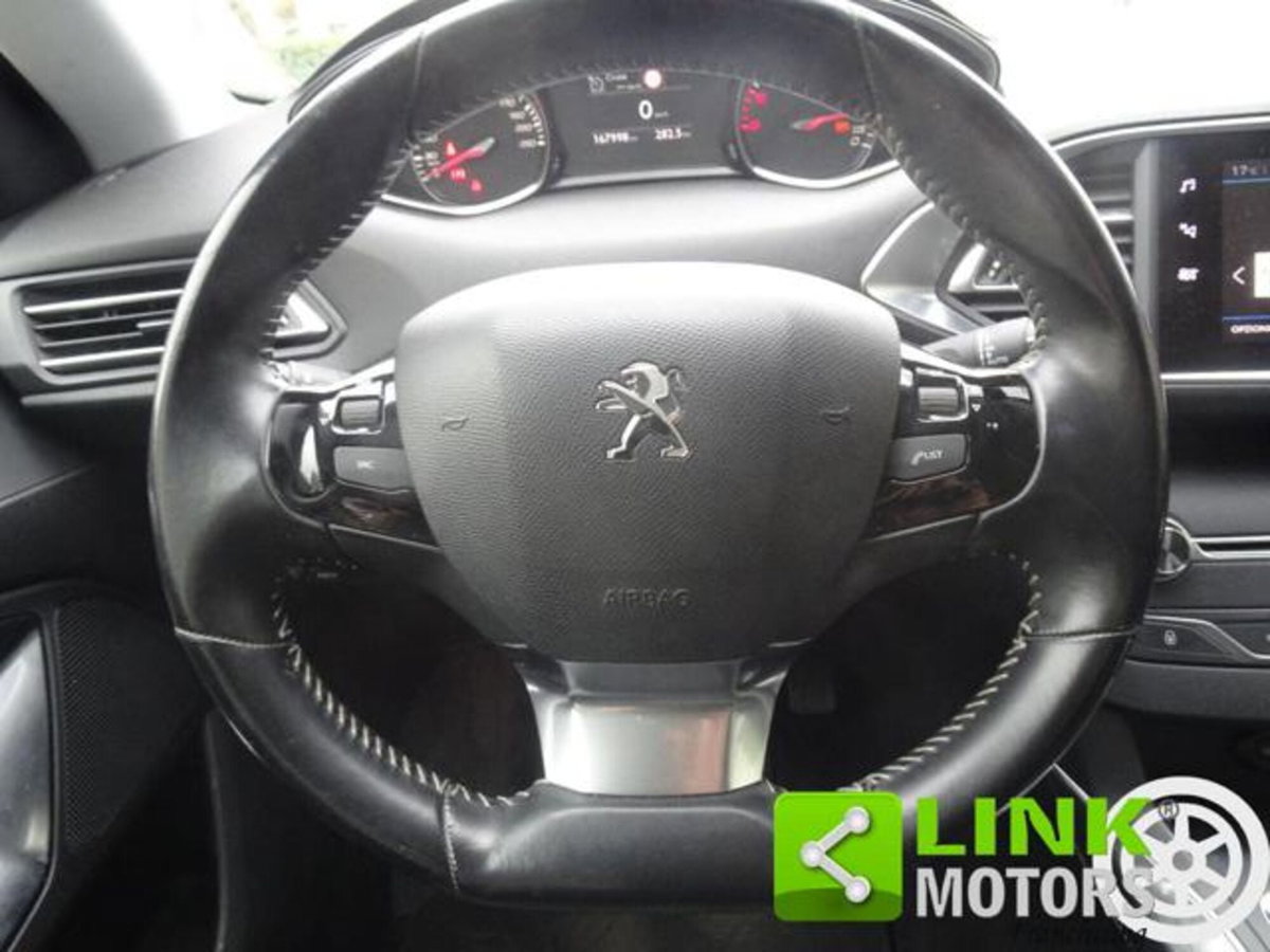 Peugeot 308 BlueHDi 130 S&S EAT8 GT Line (16)