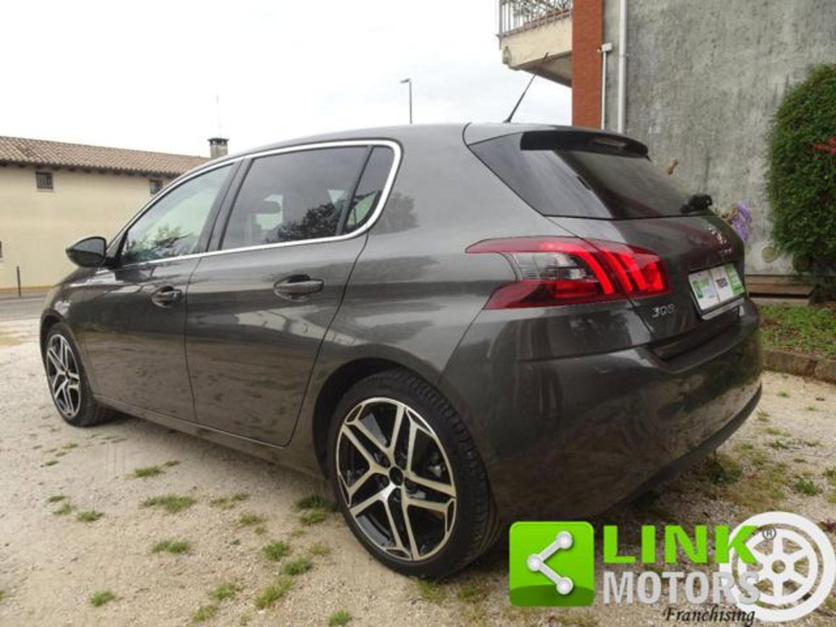 Peugeot 308 BlueHDi 130 S&S EAT8 GT Line (5)