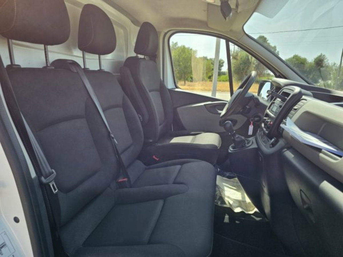 Renault Trafic Furgone T29 1.6 dCi 145CV S&S PC-TA Furgone Ice (11)