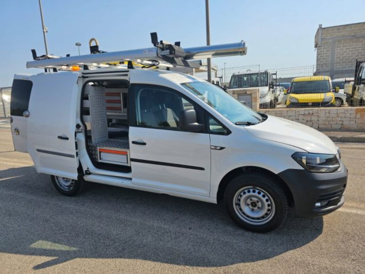 Volkswagen Veicoli Commerciali Caddy 2.0 TDI 122 CV 4MOTION Kombi (2)