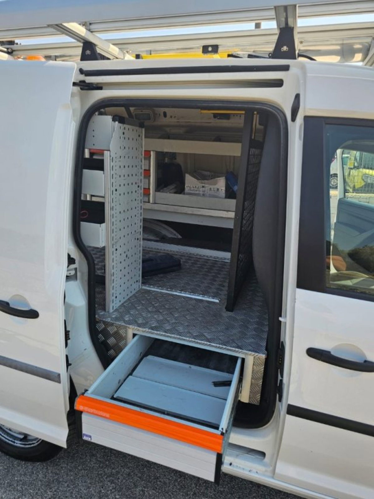 Volkswagen Veicoli Commerciali Caddy 2.0 TDI 122 CV 4MOTION Kombi (6)