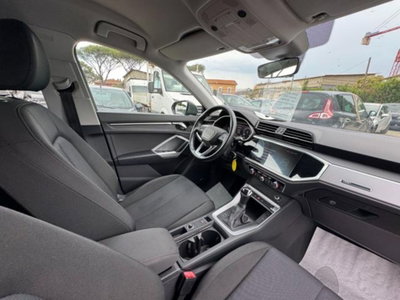 Audi Q3 Sportback 2.0 tdi Business 150cv s-tronic (17)