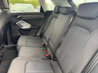 Audi Q3 Sportback 2.0 tdi Business 150cv s-tronic (18)