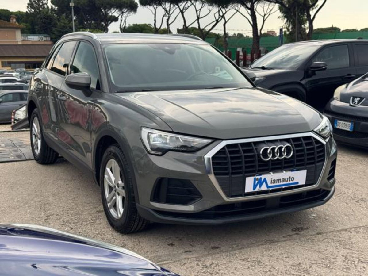 Audi Q3 Sportback 2.0 tdi Business 150cv s-tronic (2)