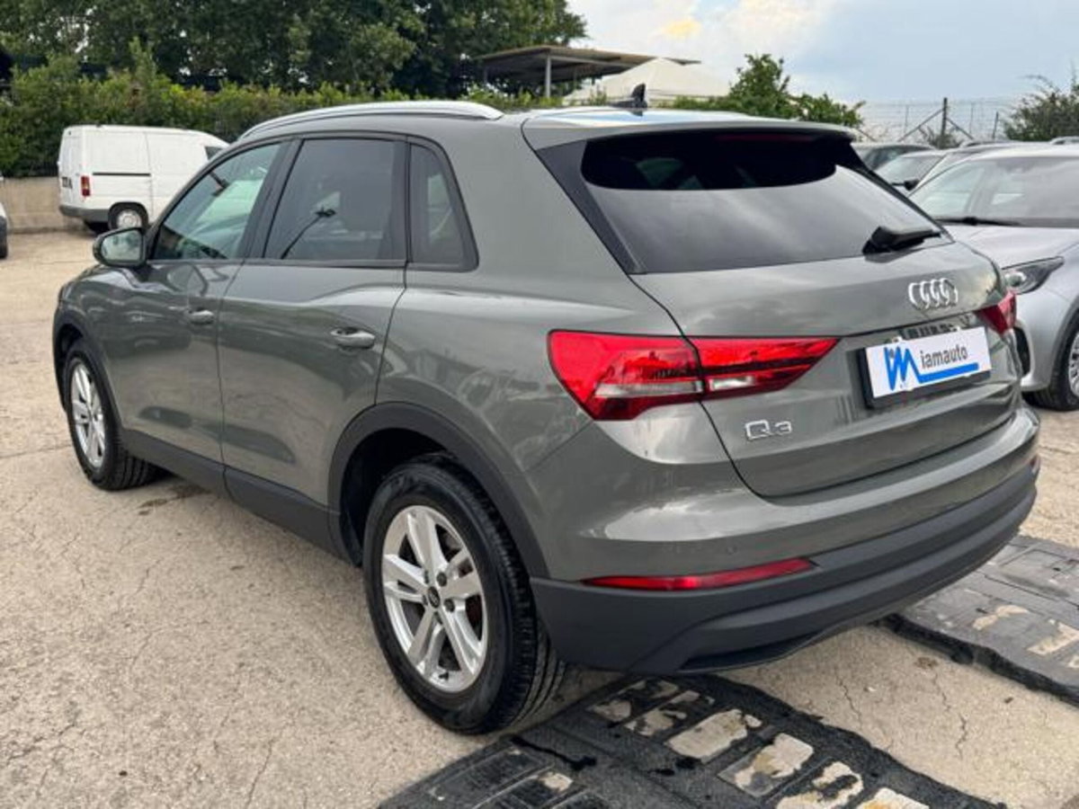 Audi Q3 Sportback 2.0 tdi Business 150cv s-tronic (5)