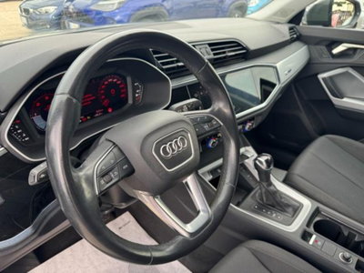 Audi Q3 Sportback 2.0 tdi Business 150cv s-tronic (8)