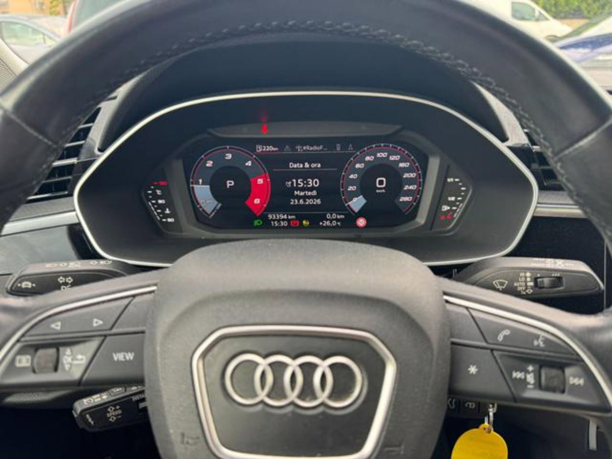 Audi Q3 Sportback 2.0 tdi Business 150cv s-tronic (9)