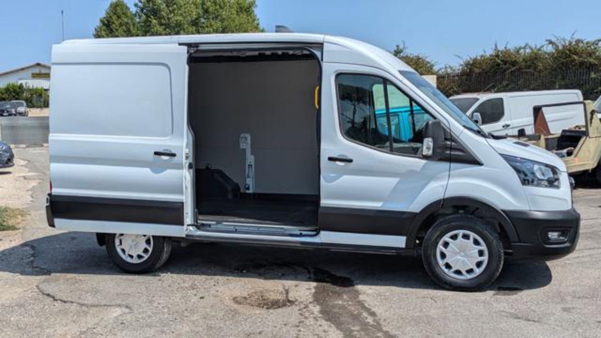 Ford Transit transit 350 2.0 tdci MHEV 130cv combi M1 trend L3H2 E6.2 MY19 (3)