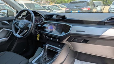 Audi Q3 Sportback 2.0 tdi Business 150cv s-tronic (10)