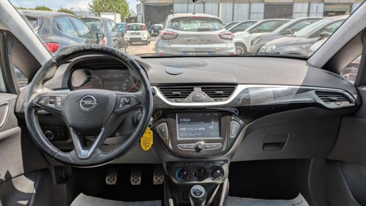 Opel Corsa 1.4 90CV GPL Tech 5 porte n-Joy (7)