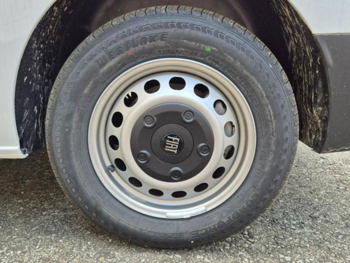 Fiat Scudo Furgone van XL 2.2 diesel 150cv S&S auto (15)