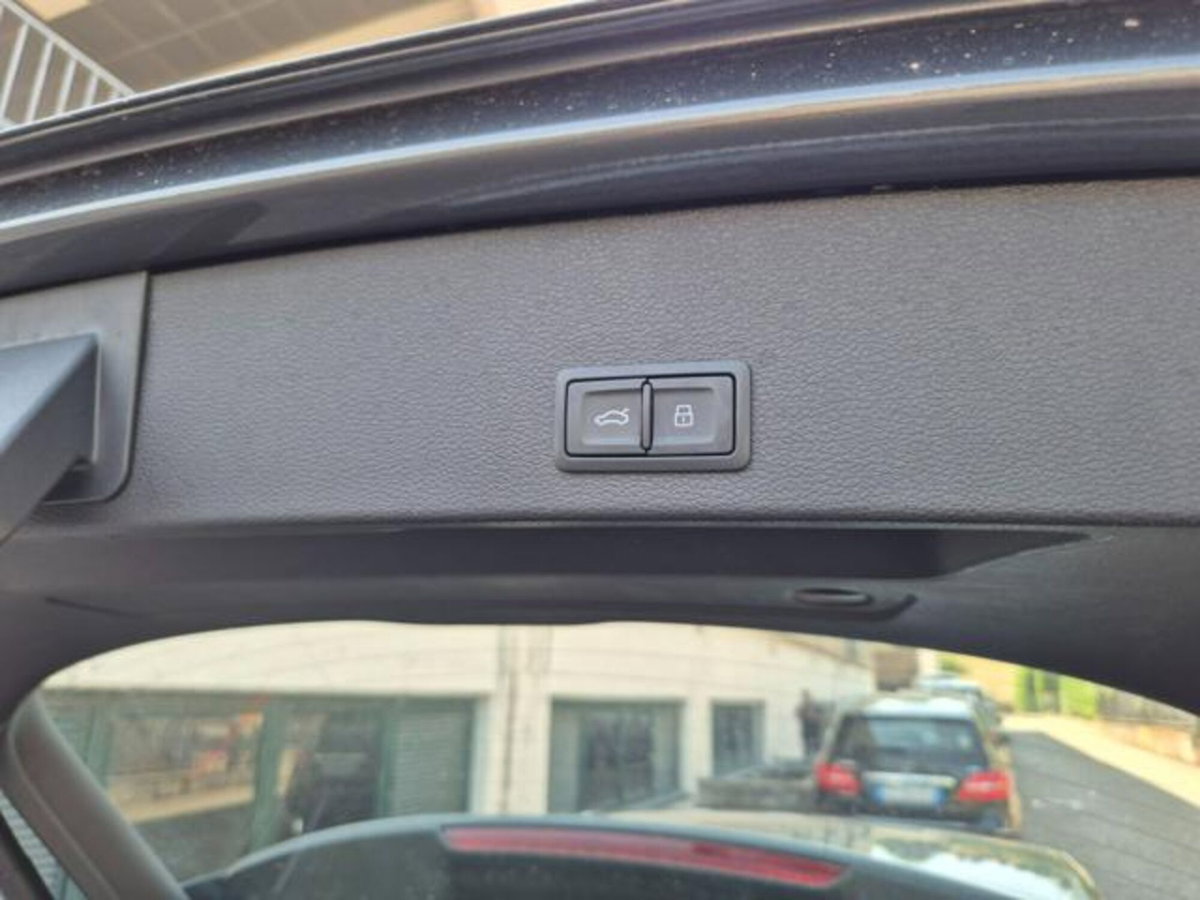Audi Q2 Q2 35 TDI S tronic S line Edition (15)