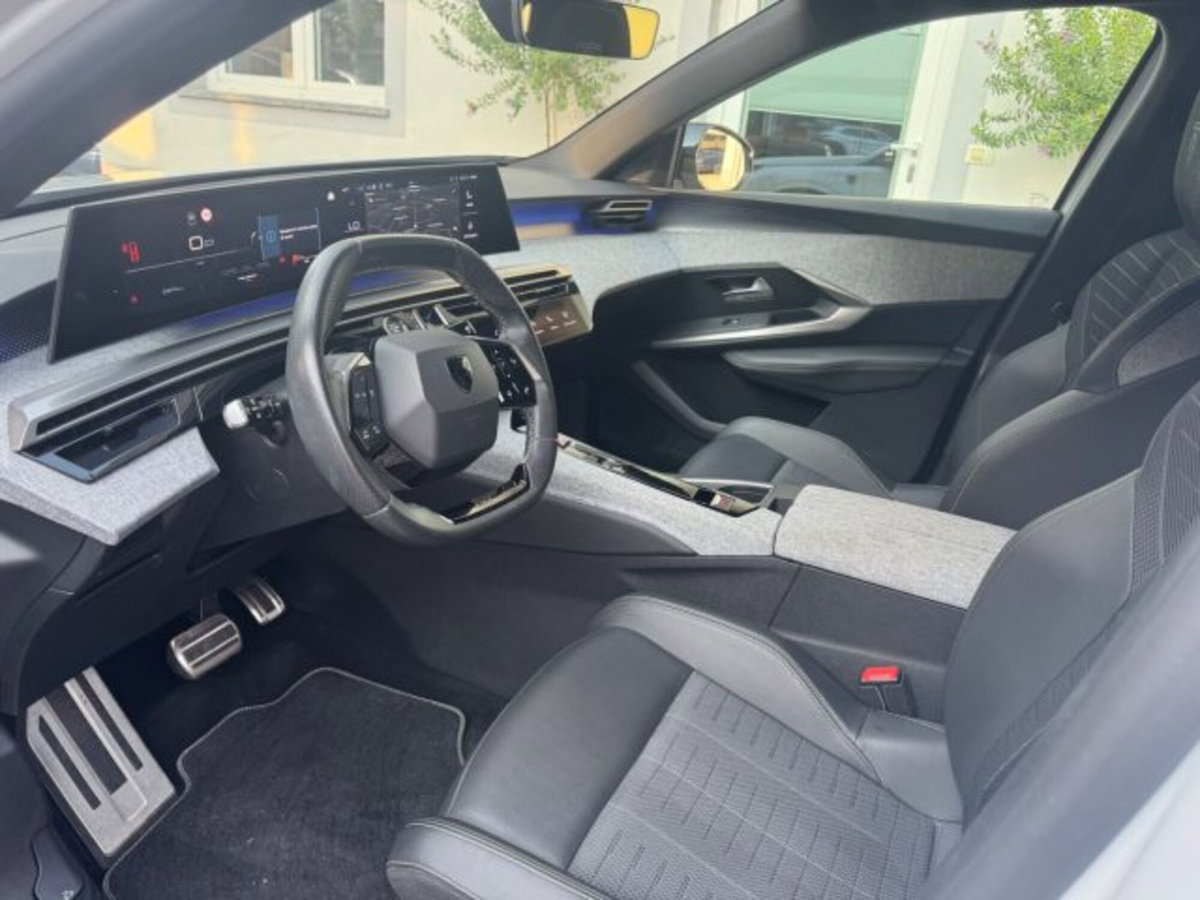 Peugeot 3008 1.2 hybrid GT Exclusive 145cv e-dcs6 (13)