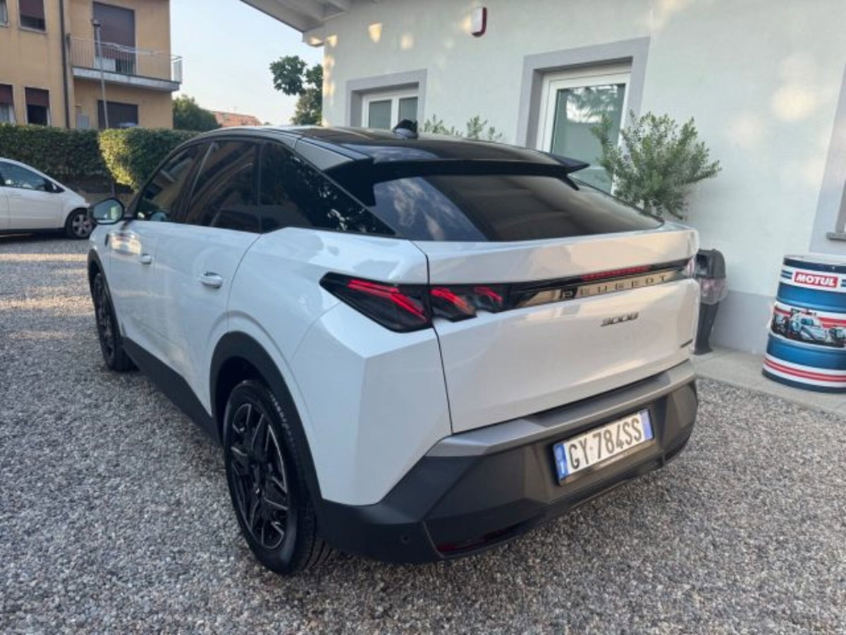 Peugeot 3008 1.2 hybrid GT Exclusive 145cv e-dcs6 (5)