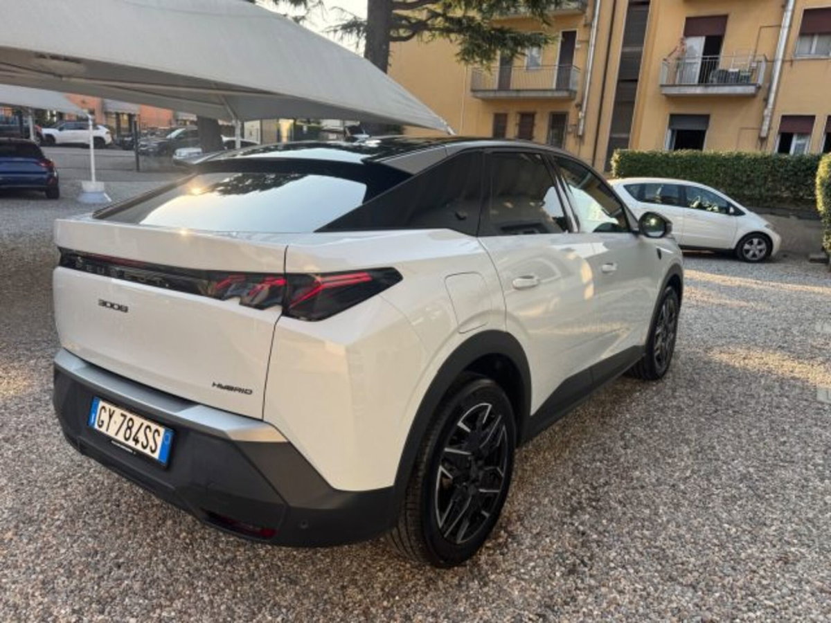 Peugeot 3008 1.2 hybrid GT Exclusive 145cv e-dcs6 (7)