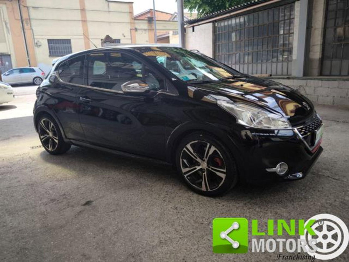 Peugeot 208 THP 200 CV 3 porte GTi (14)