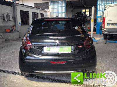 Peugeot 208 THP 200 CV 3 porte GTi (4)