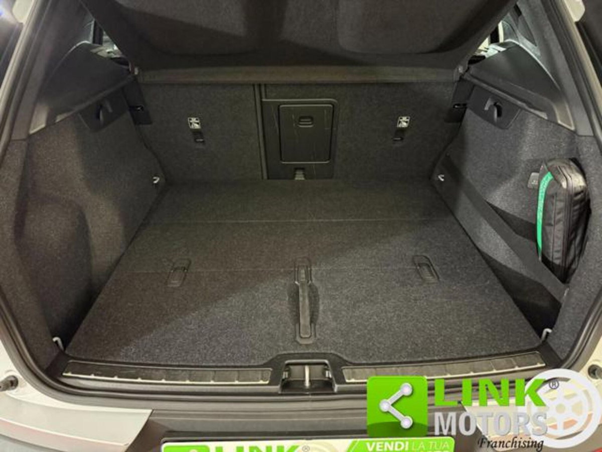 Volvo XC40 D3 R-design (14)