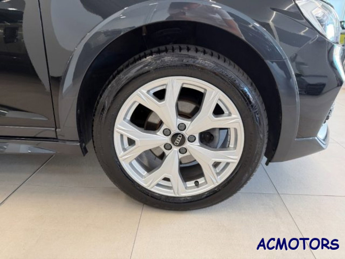 Audi A1 allstreet allstreet 35 TFSI S tronic Identity Contrast (15)