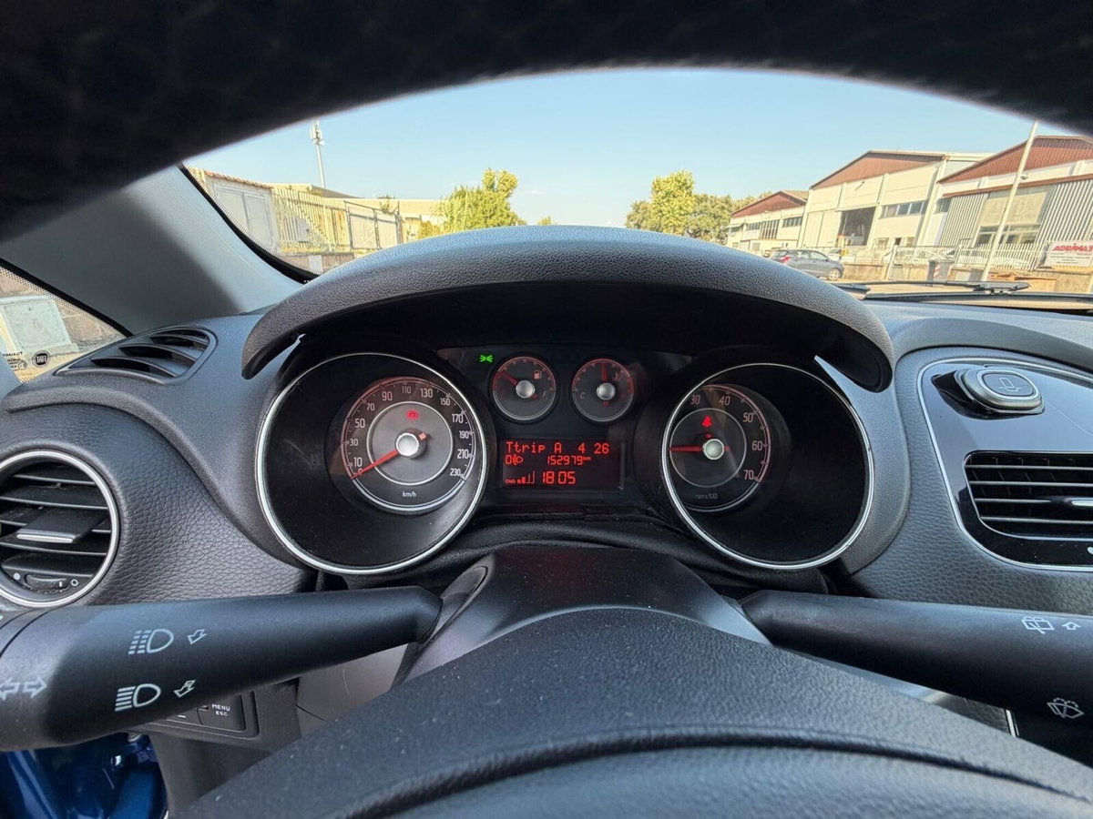 Fiat Punto Evo 1.4 5 porte Emotion Natural Power (11)
