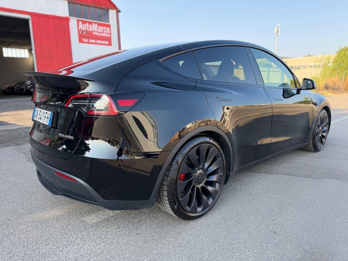Tesla Model Y Performance Dual Motor awd (7)