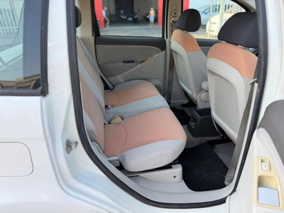 Fiat Idea 1.3 Multijet 16V Emotion (12)