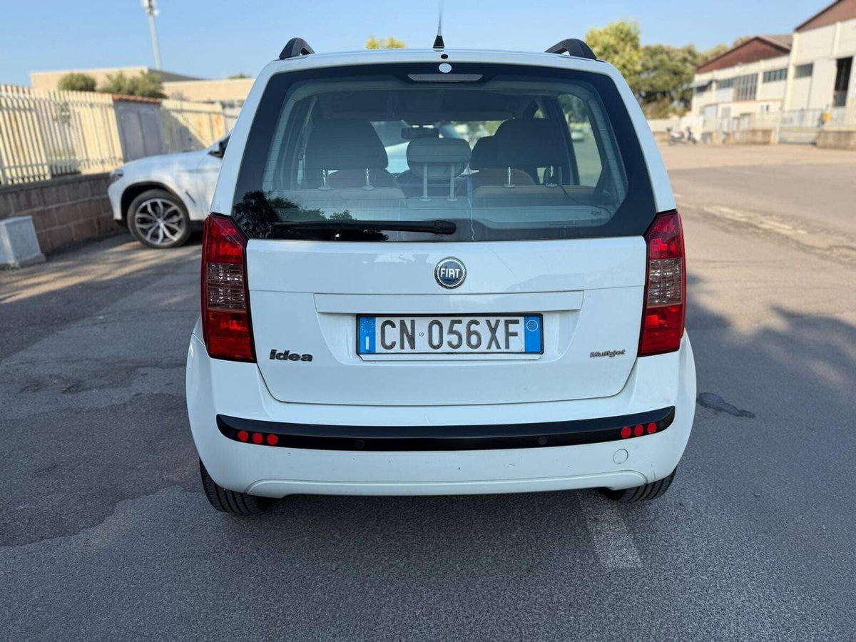 Fiat Idea 1.3 Multijet 16V Emotion (6)