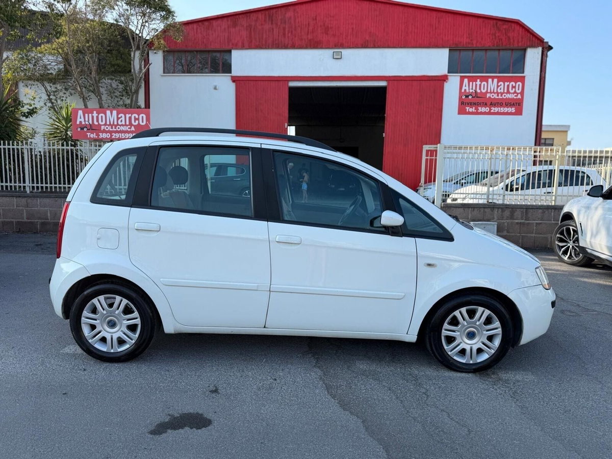 Fiat Idea 1.3 Multijet 16V Emotion (8)