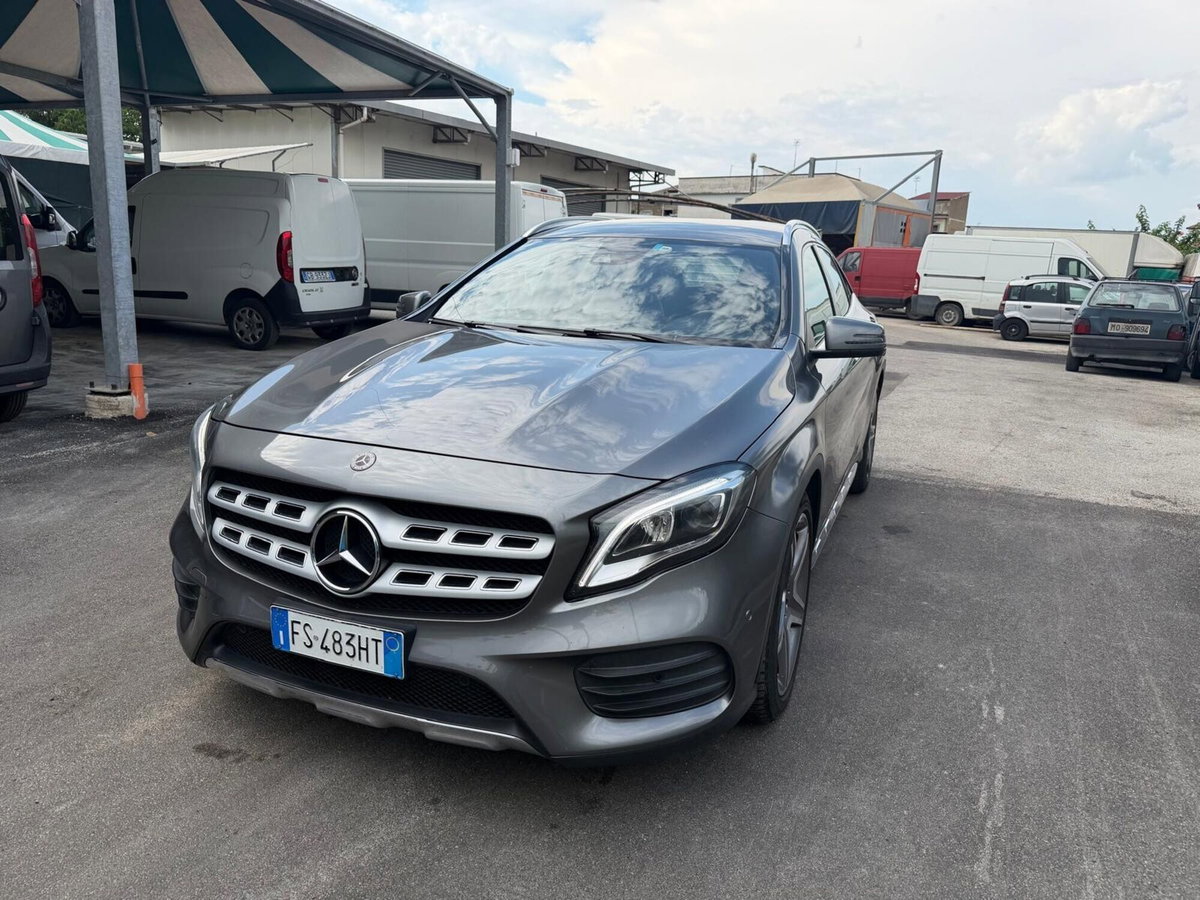 Mercedes-Benz GLA SUV 200 d Automatic 4Matic Premium