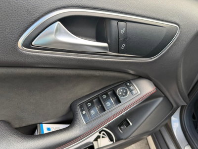 Mercedes-Benz GLA SUV 200 d Automatic 4Matic Premium (10)