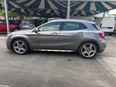 Mercedes-Benz GLA SUV 200 d Automatic 4Matic Premium (3)