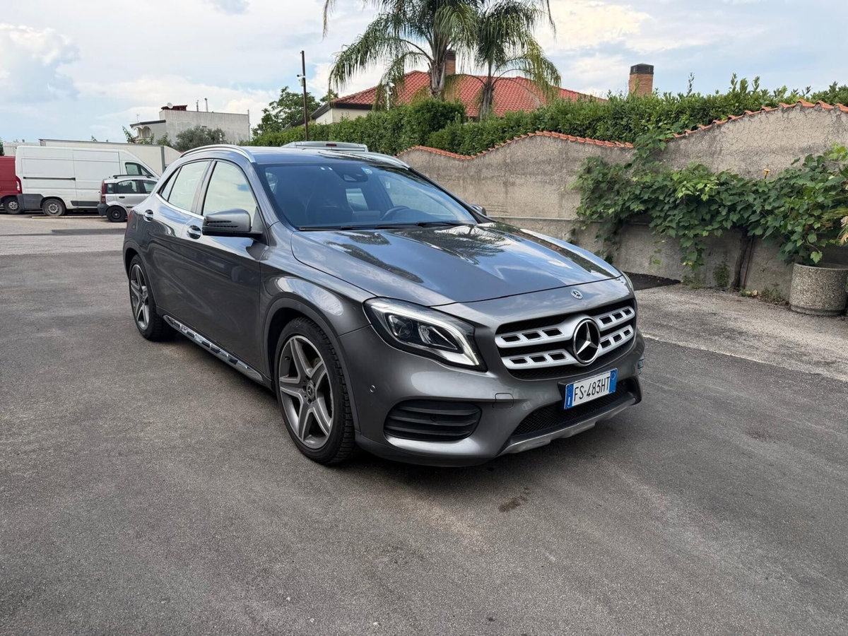 Mercedes-Benz GLA SUV 200 d Automatic 4Matic Premium (8)