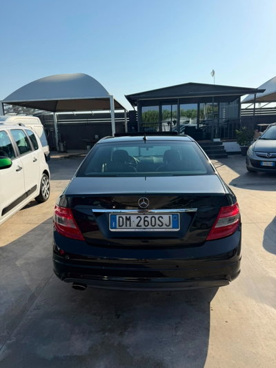 Mercedes-Benz Classe C Station Wagon 220 CDI BlueEFFICIENCY Avantgarde AMG (4)